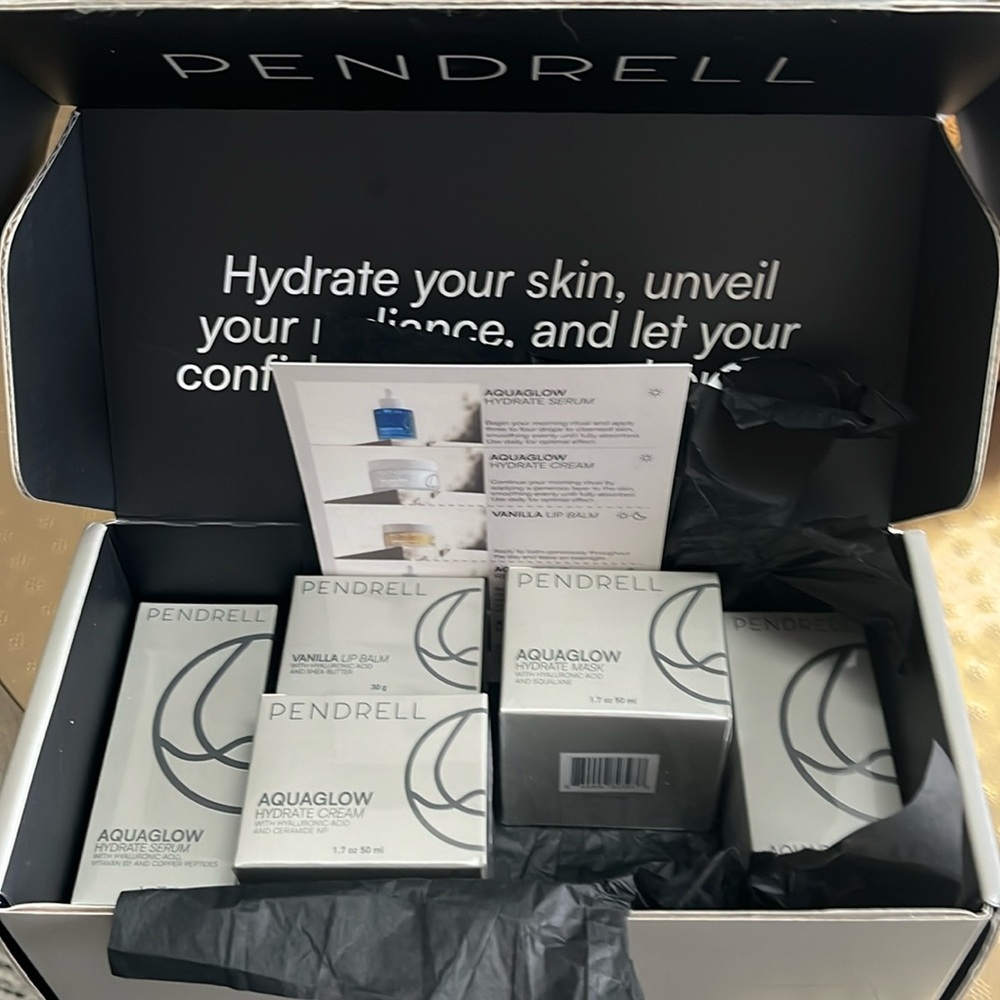 Pendrell skincare set. New in box